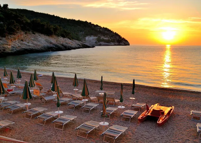 Hotel del Faro - Pugnochiuso Resort